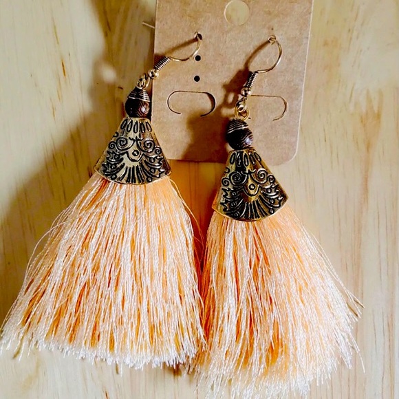 Earrings - Picture 1 of 1